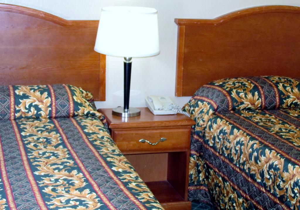 Country Inn Motel Oakdale 객실 사진